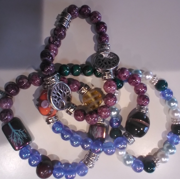 Boho Tree of Life Stretch Bead Bracelets 🌼 - Picture 9 of 10
